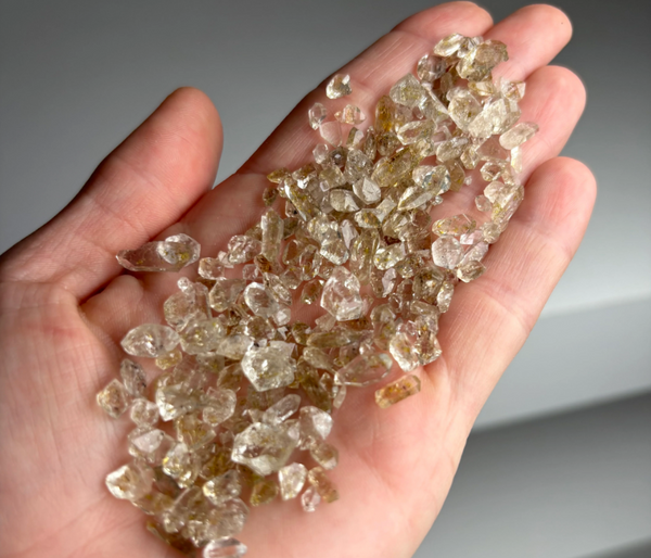 Ancient Petroleum Oil Included Diamond Quartz Lot